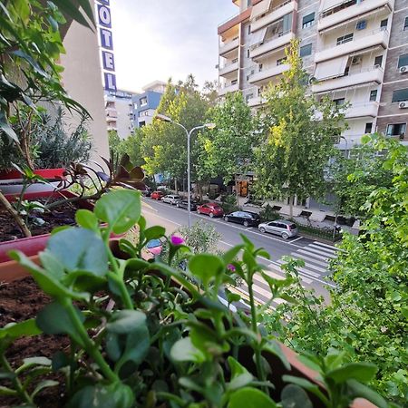 Hotel Martini Wlora Zewnętrze zdjęcie