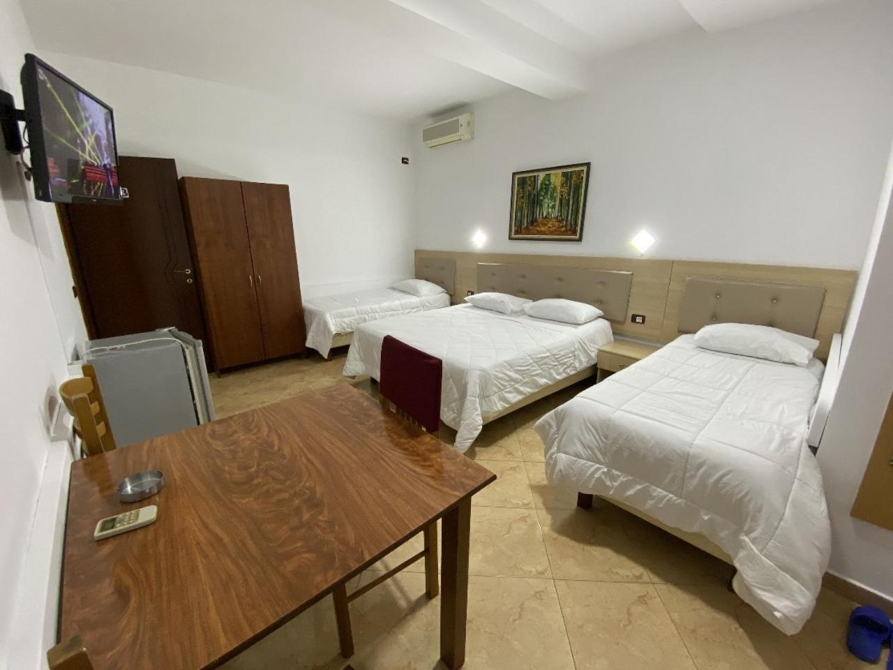 Hotel Martini Wlora Zewnętrze zdjęcie