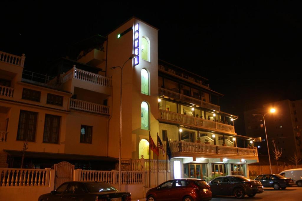 Hotel Martini Wlora Zewnętrze zdjęcie